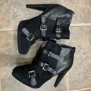 HEELED BOOTS WITH BUCKLES